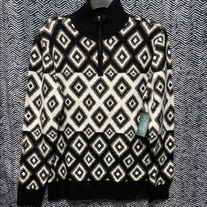 Men's Black and White Diamond Pattern Zip-Up Sweater